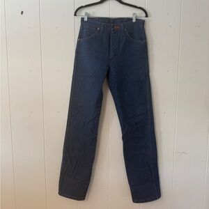 Wrangler 13MWZ 28x32.5” Dark Blue Straight Jeans EUC
